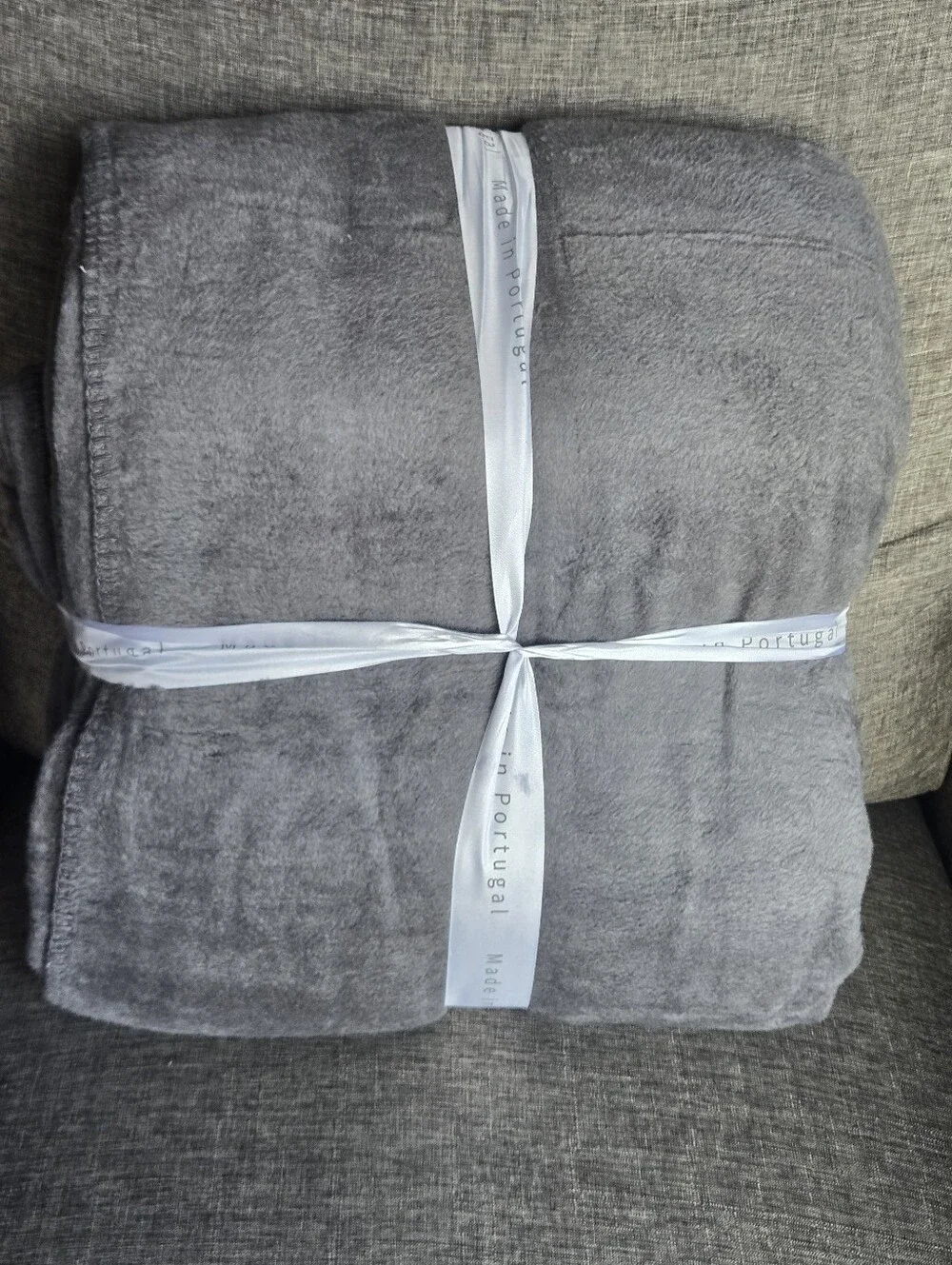 NWT “Docofil White” Soft Queen Blanket Dark Gray Reversible Light Gray Portugal